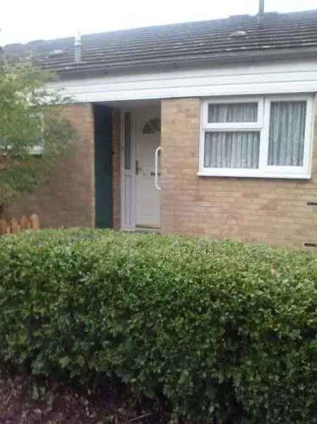 Bungalow For Rent in West Suffolk, England