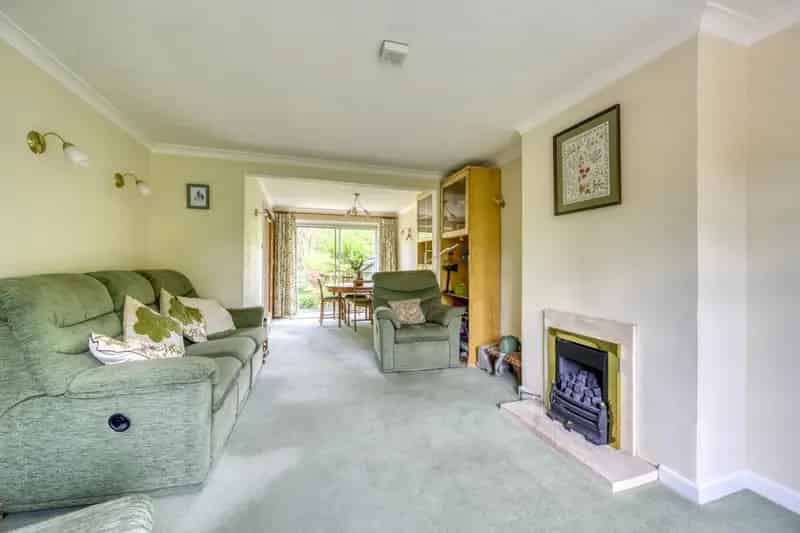 5 Bedroom Semi-Detached House for Sale