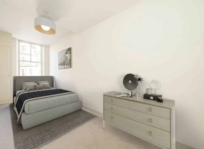 Spacious 1-Bed Flat Great Investment Near Streatham Stations