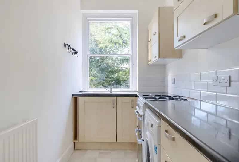 2 Bedroom Garden Flat for Sale in Bath Lower Oldfield Park