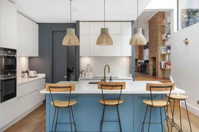 5 Bedroom Terraced House for Sale in London SW6