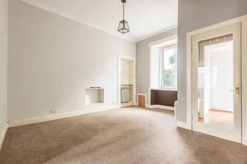 1 Bedroom Flat for Sale in Dunfermline City Centre