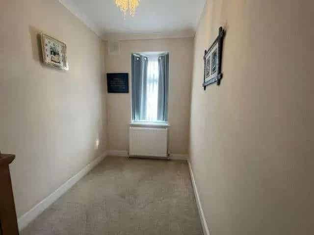 4 Bed House for Sale in New Southall