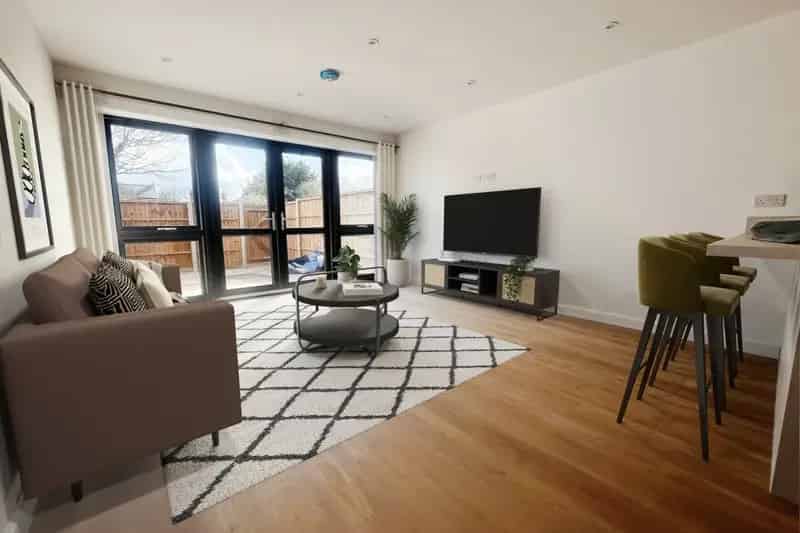 Brand New 3-Bedroom Townhouses Near Cambridge Train Station