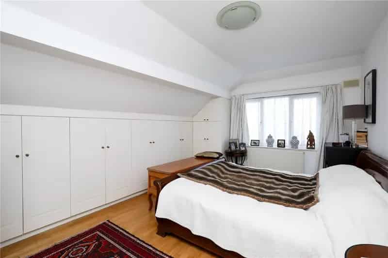 2 Bedroom Apartment near Ealing Broadway London