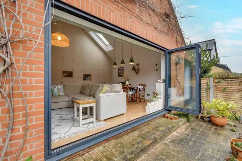 2 Bedroom Detached Bungalow Chelmsford