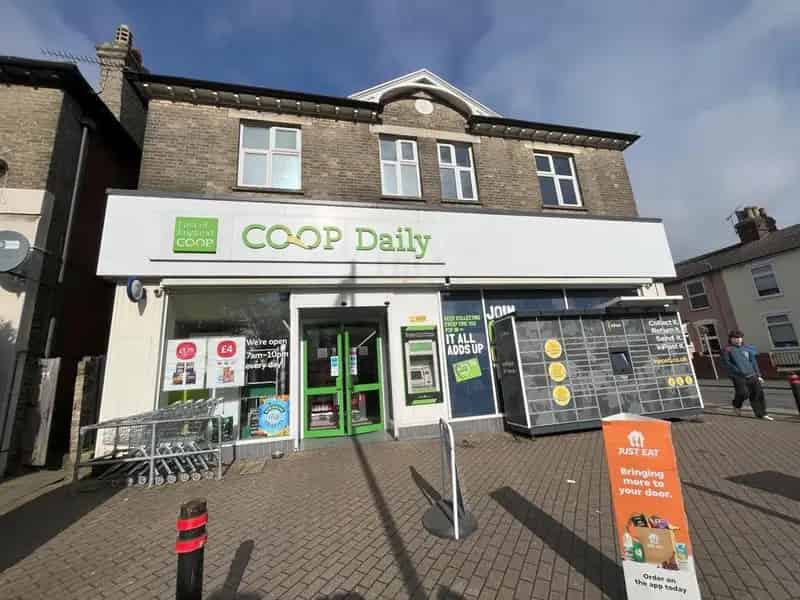 Retail Building in Ipswich  3676 sq ft