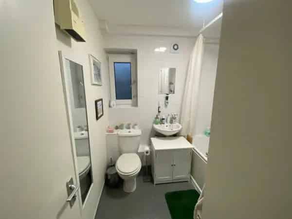 Newly Renovated Flat near Uxbridge Town Centre