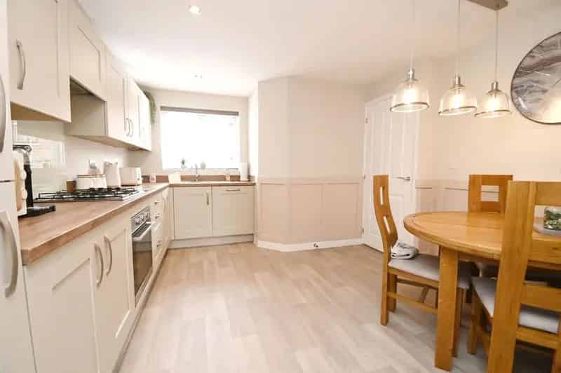 3 Bed House for Sale - Modern Family Home