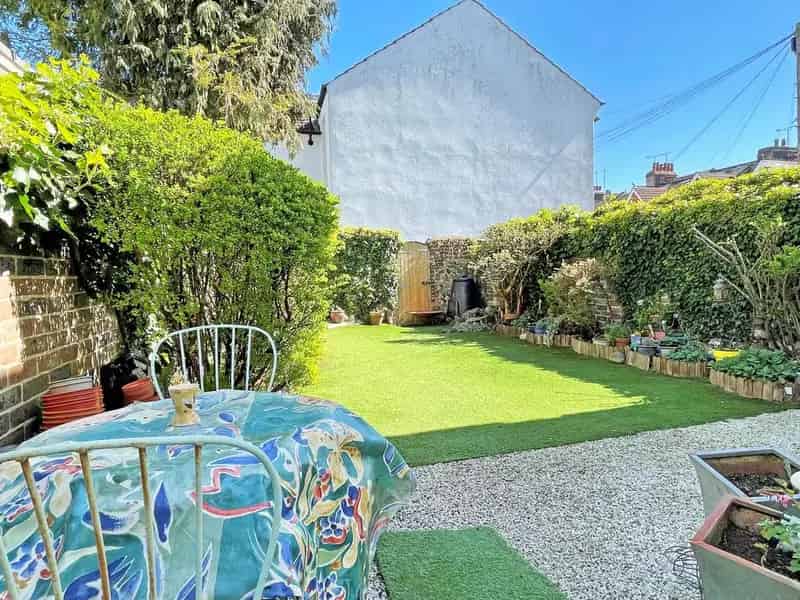 4 Bedroom Terraced House for Sale