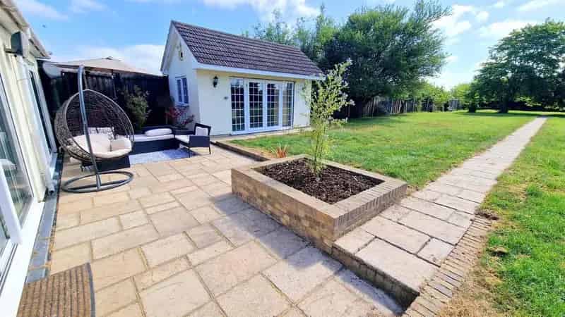 4 Bedroom Detached Bungalow For Sale
