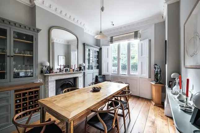 End terrace house for sale in Lonsdale Square, Barnsbury N1