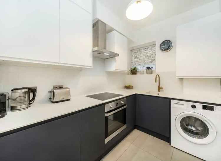 Modern Peckham Flat with Garden and Development Potential