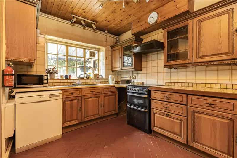 3 Bedroom House in Honor Oak Park SE23 Near Schools and Transport