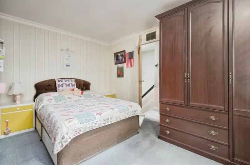 Three Bedroom Semi-Detached House For Sale Goosewell