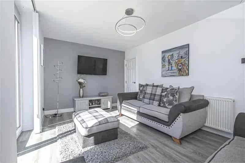 3 Bed House Semi Detached with 1 Reception Room Townhill