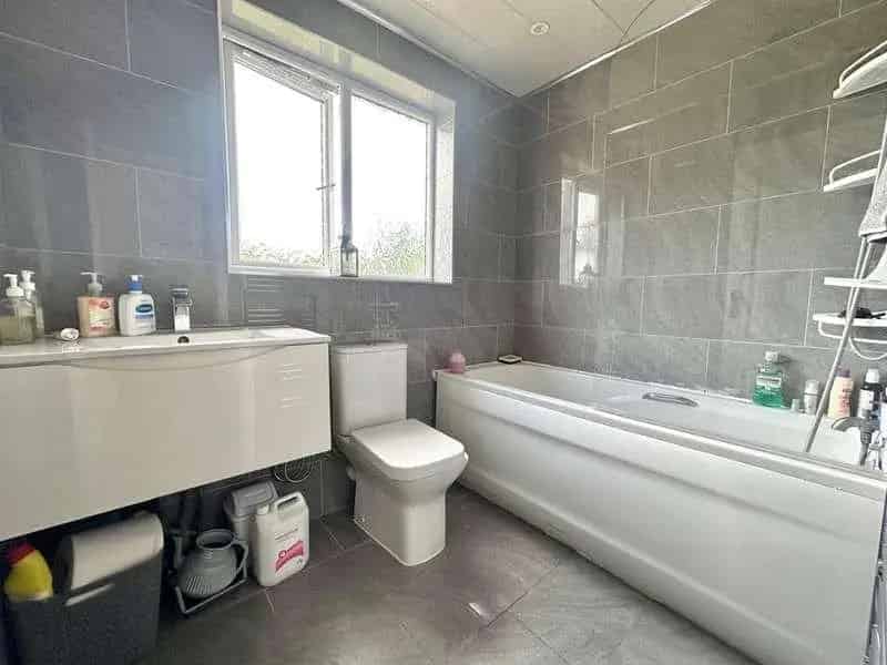 3 Bed Detached House for Sale Coventry