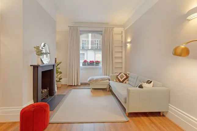 Two Bedroom Maisonette Near Kings Road and Fulham Road