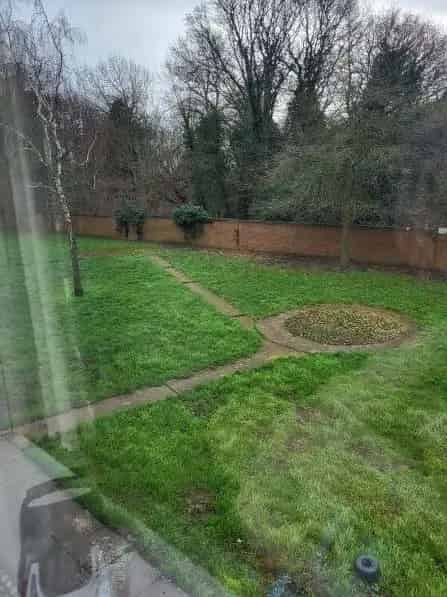 3 Bedroom Flat with Balcony and Parking Grays