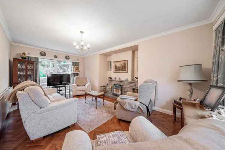 Detached House for sale with 3 bedrooms, Lackford Road, Chipstead