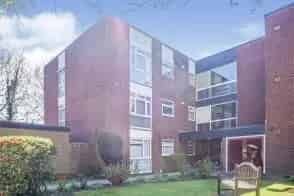 Beautiful Spacious 2 Bed House with Private Garden