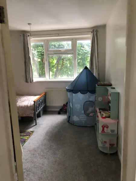 Flat For Rent in Fareham, England