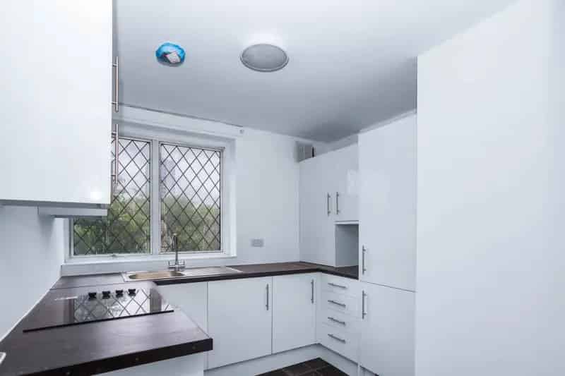 2 Bedroom Apartment House to Rent Near Chatsworth Road