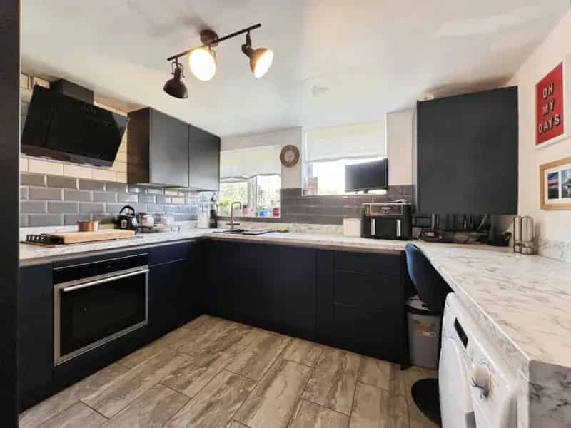 3 Bedroom Maisonette Folkestone Near Beach