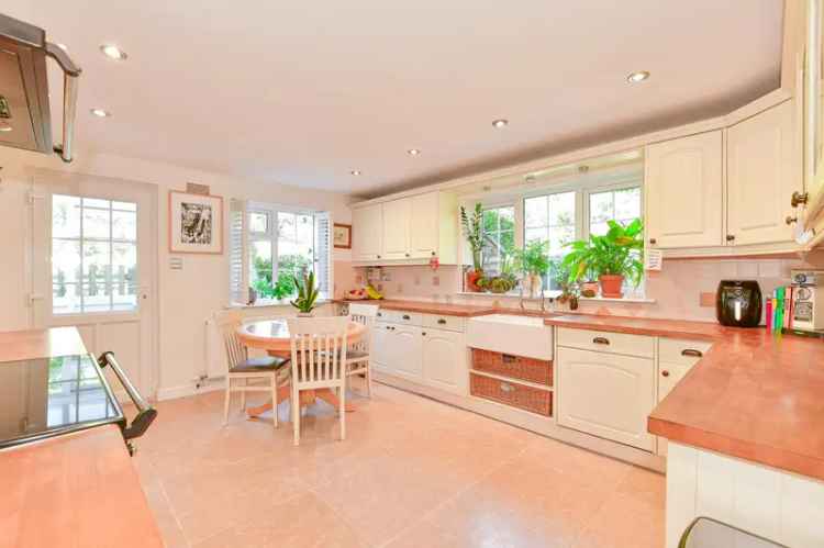 Detached House for sale with 4 bedrooms, Slip Lane, Alkham