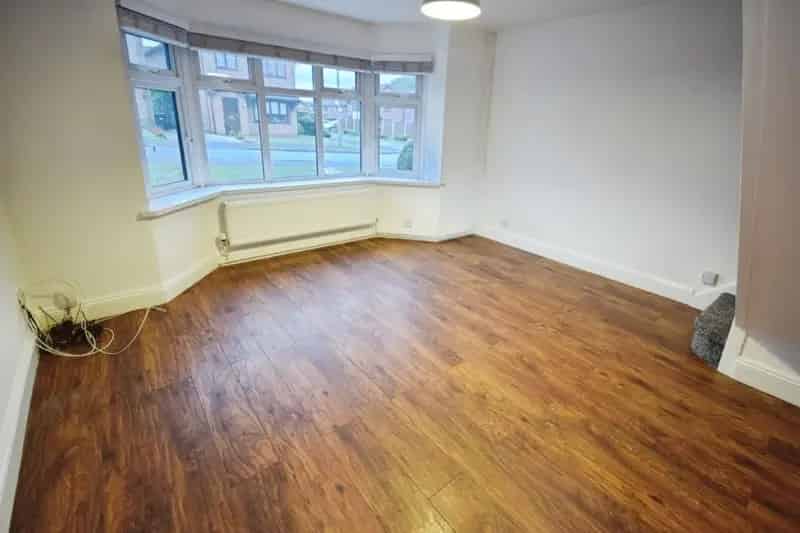 2 bedroom House
 To Rent