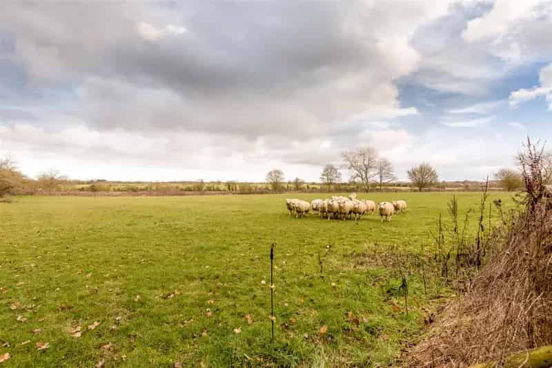 Farm House for Sale 2 Bedrooms Ardley Bicester