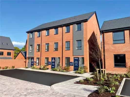 Solihull New Homes: 2-4 Bedroom Houses Apartments for Sale