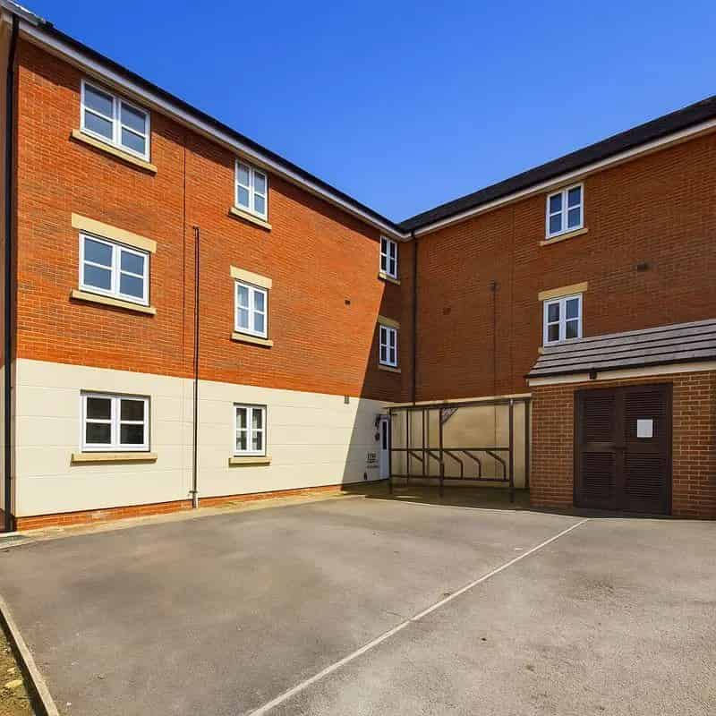 1 Bedroom Apartment for Sale