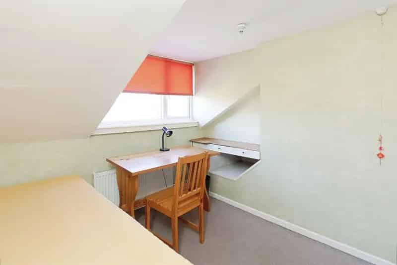Two Bedroom Duplex Apartment Kenilworth