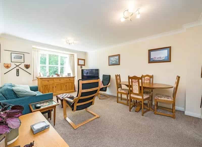 Flat For Sale , Shirehorse Way, London, England