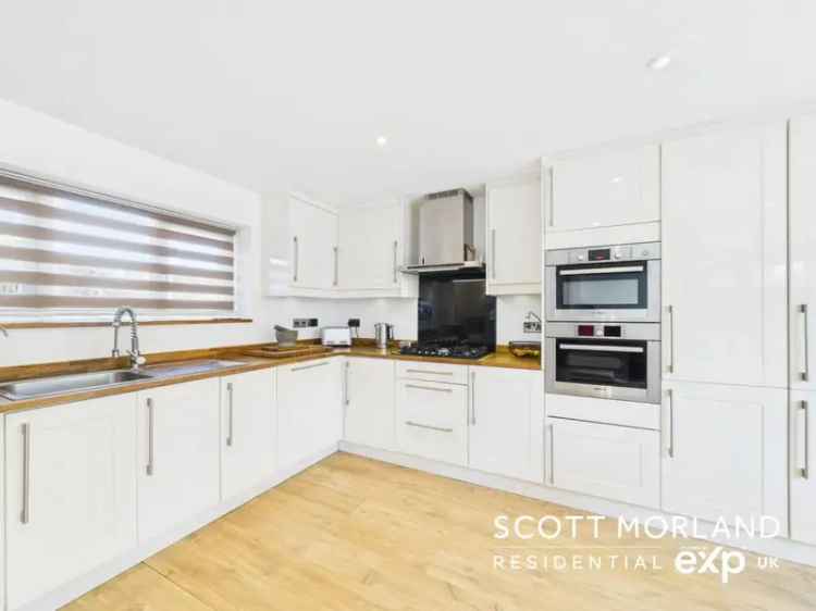 3 Bedroom Terraced House for Sale in Chineham