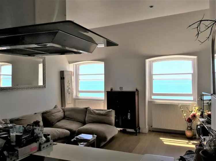 2 Bedroom Flat for Sale in Brighton