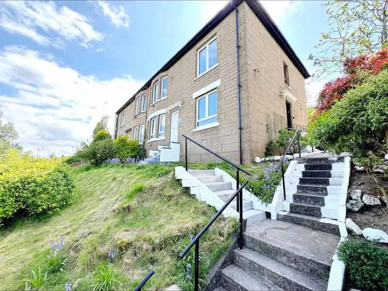2 Bedroom Apartment for Sale - Fully Upgraded Cottage Flat