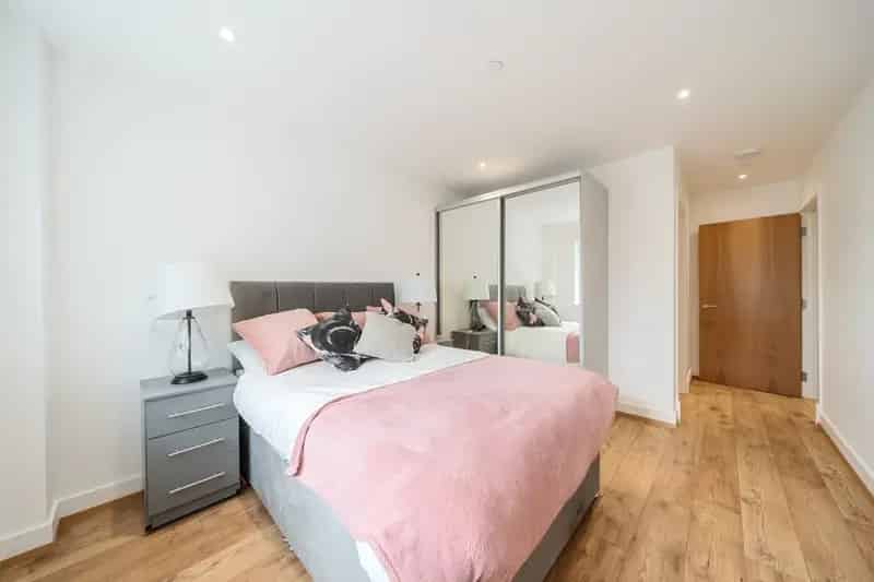 2 Bedroom Apartment to Rent in Royal Greenwich