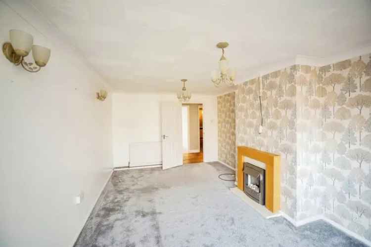 Spacious Link-Detached Bungalow with Annex - No Onward Chain