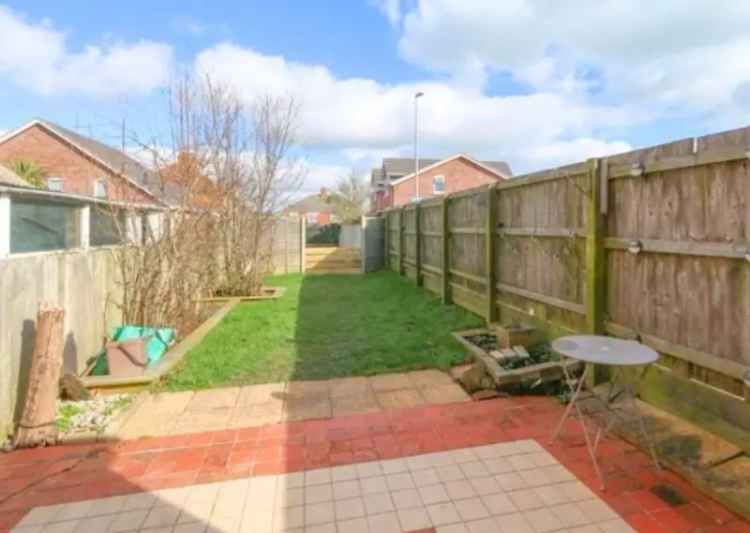 4 Bedroom Detached House with 2 Apartments For Sale