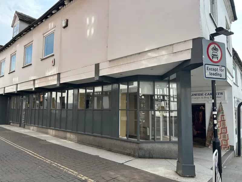 Ludlow Shop Unit: 921 sqft, Grade II Listed, Prime Retail Location