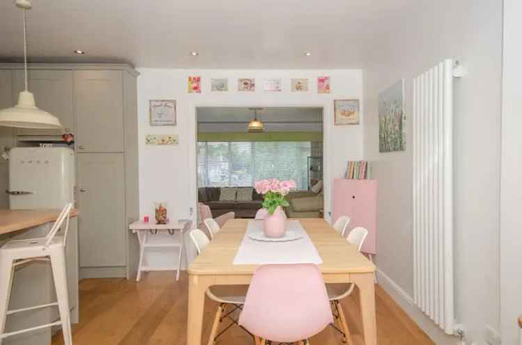 3 Bedroom Detached Bungalow For Sale Downend