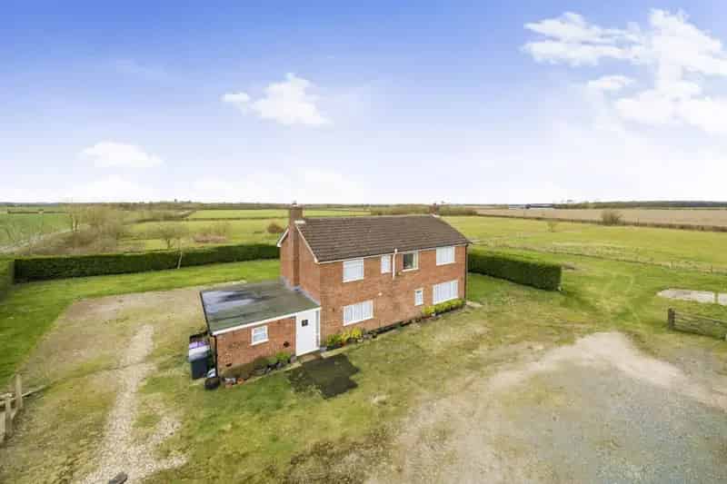 4 Bedroom Farmhouse with 12.5 Acres and Equestrian Facilities