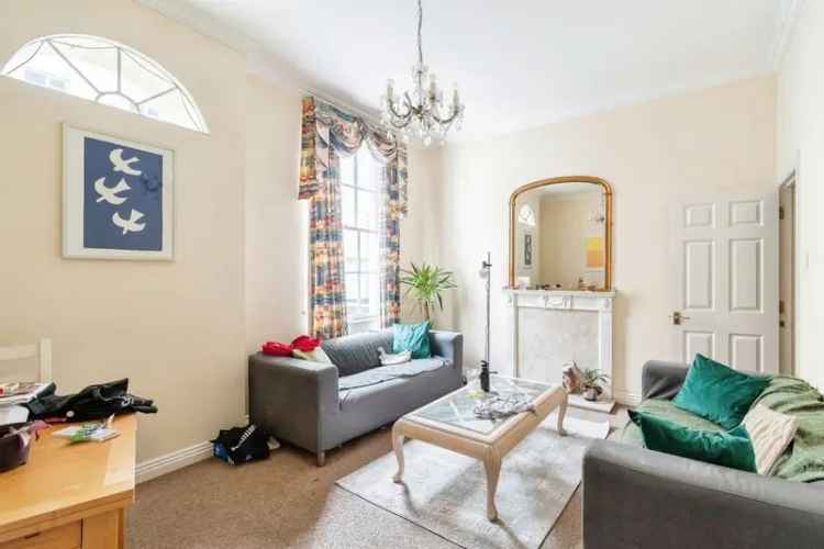 Bath City Centre 2-Bedroom Georgian Apartment