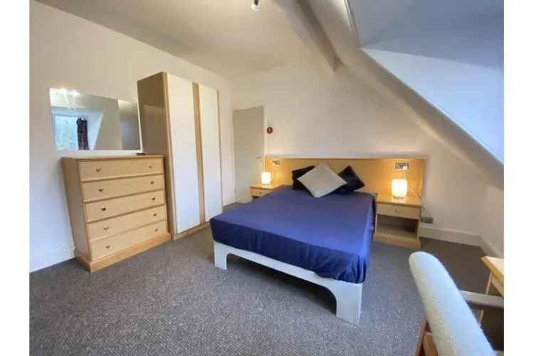 1 Bedroom Flat in Edgbaston Near City Center