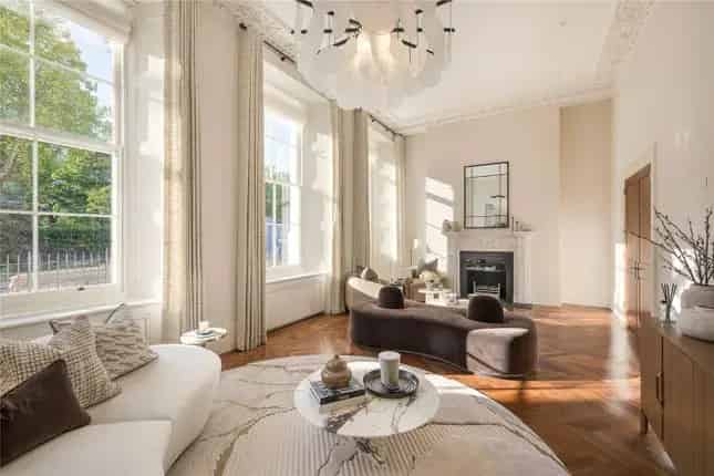 Flat for sale in Lancaster Gate, London W2