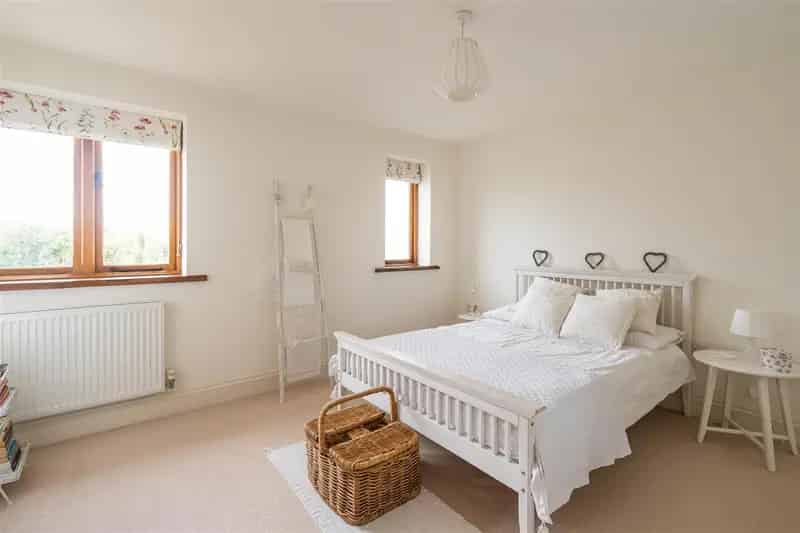 Country House 4 Bedrooms Detached Garage Blackthorn