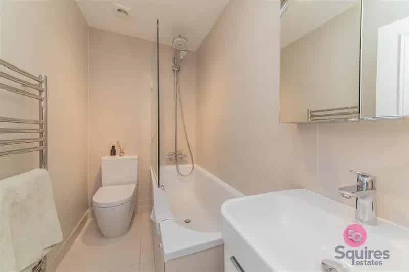 1 Bedroom Flat to Rent West Hampstead Chain Free