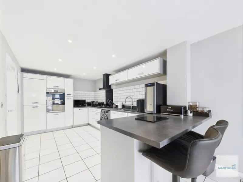 3 Bedroom House For Sale Modern Townhouse Family Home